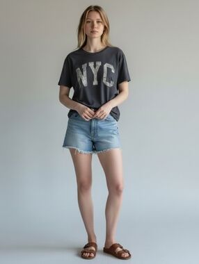 Women's NYC Graphic T-Shirt - Charcoal